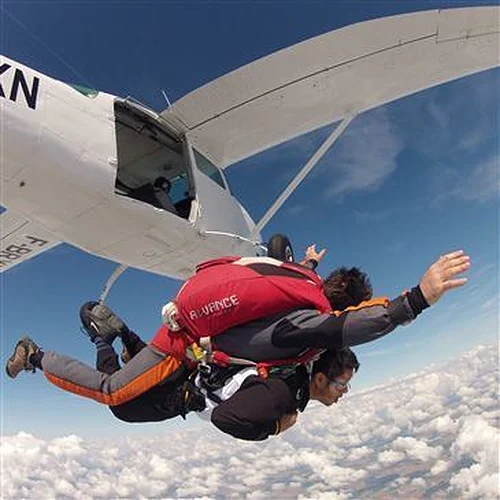 Activité : Saut en Parachute Tandem près de Melun