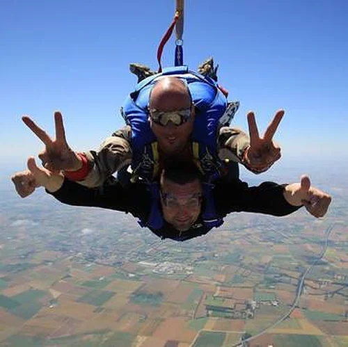 Activité : Saut Parachute en Tandem près de Tours