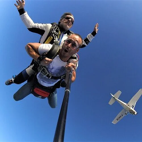 Activité : Saut en Parachute Tandem près de Colmar