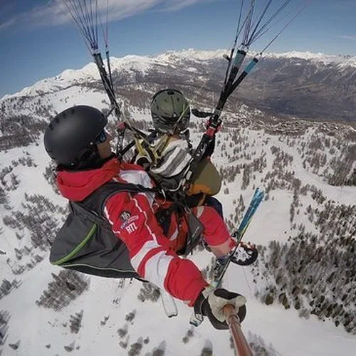 Activité : Baptême en Parapente à Risoul en Hiver