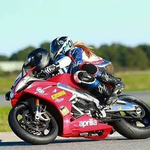 Photo : Baptême Sensations en Moto Aprilia - Circuit le Vigeant