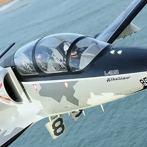 Activité : Initiation au Pilotage d'Avion de Chasse à Avignon