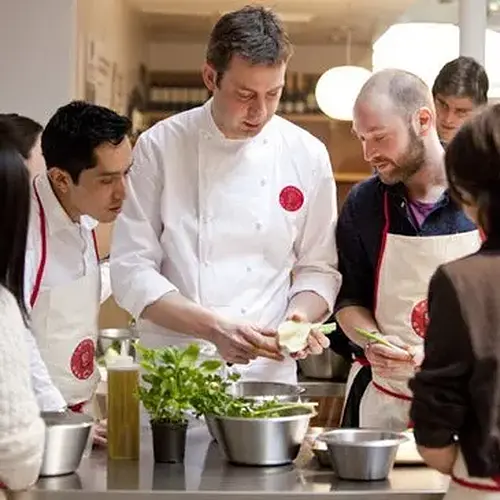Activité : Cours de cuisine et visite du marché avec le chef à Toulouse