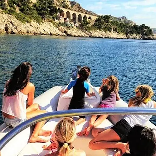 Activité : Balade en Bateau Privatisé dans les Calanques