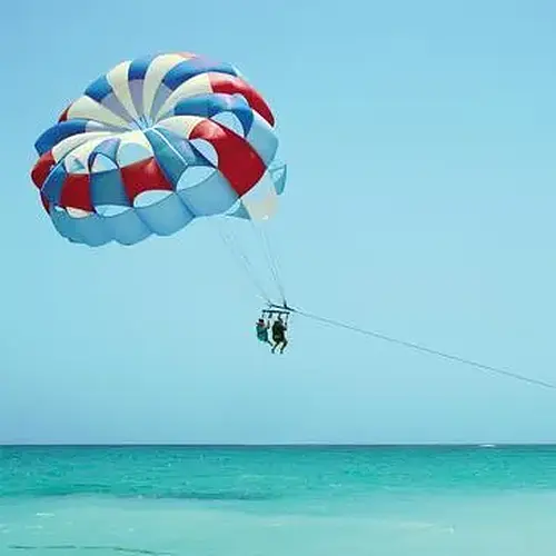 Activité : Parachute Ascensionnel à Hyères - Presqu'île de Giens