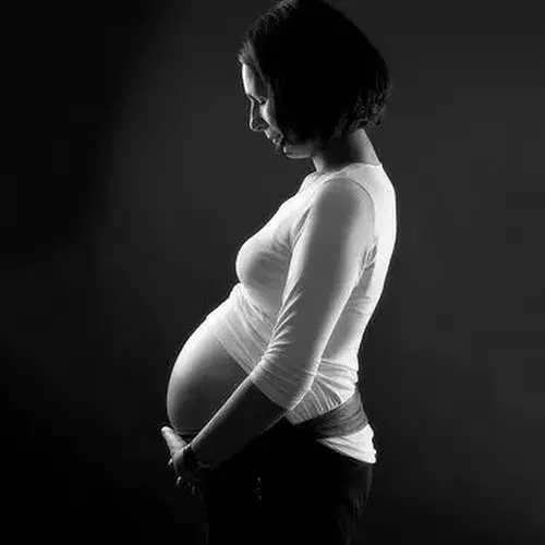 Activité : Shooting Photo de Grossesse à Lyon
