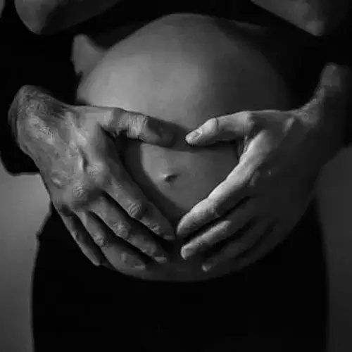 Activité : Shooting Photo de Grossesse à Briançon