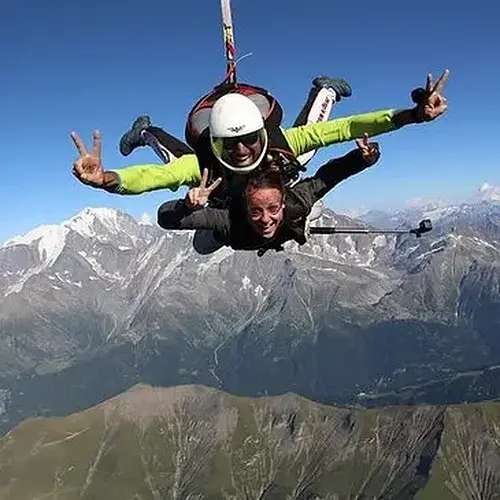Activité : Saut Parachute en Tandem depuis un Hélicoptère à Morzine