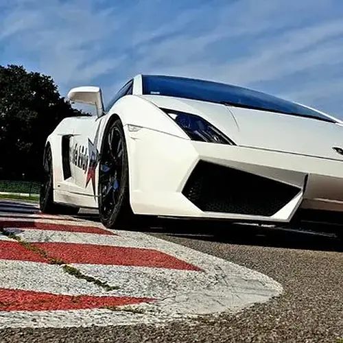 Activité : Pilotage pour Enfant en Lamborghini à Dreux