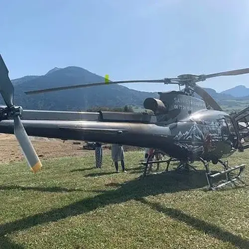 Activité : Saut en Parachute depuis un Hélicoptère près d'Annecy