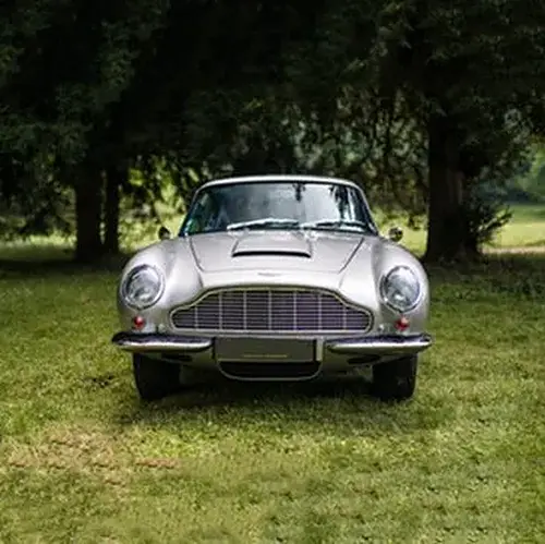 Activité : Pilotage sur Route en Aston Martin DB6 à Tours