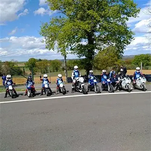 Activité : Initiation Pilotage Moto pour Enfant près de Mimizan
