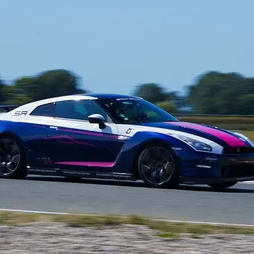 Activité : Coffret Pilotage en Nissan GTR - Circuit d'Alès