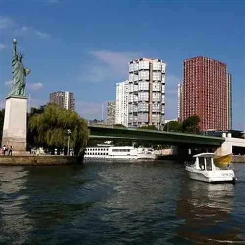 Activité : Permis Bateau à Paris Invalides