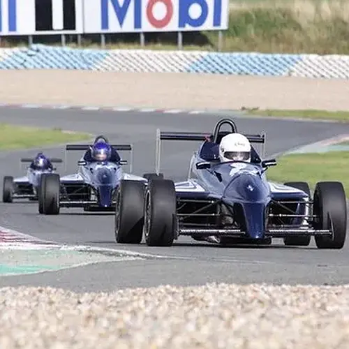 Activité : Pilotage Formule Renault - Circuit de Montlhéry