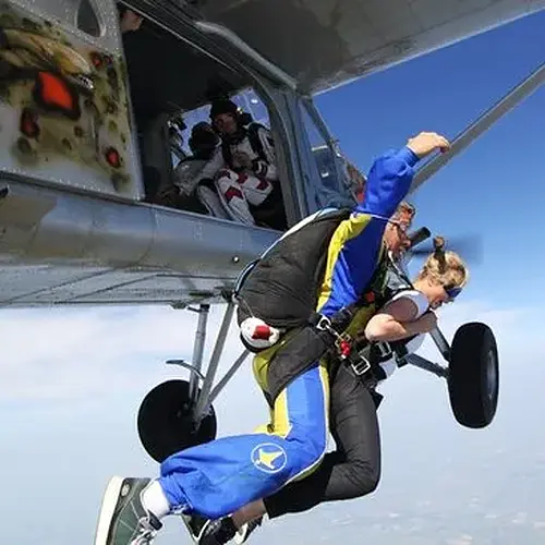 Activité : Saut en parachute à Albert