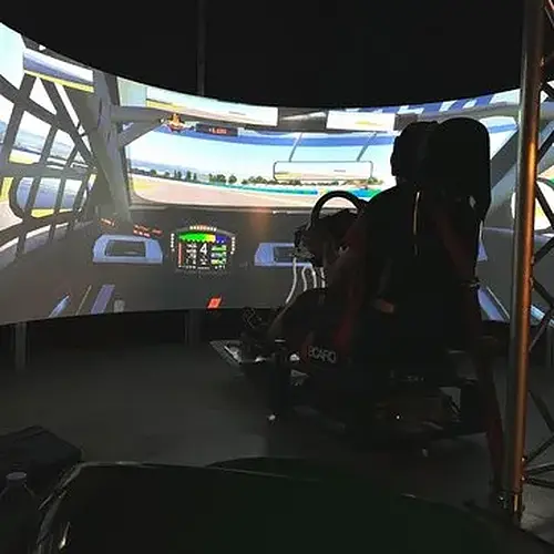 Activité : Simulateur de Pilotage Auto Pro à Pessac