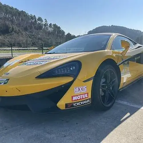 Pilotage pour Enfant en McLaren 540C - Circuit de Trappes à Trappes