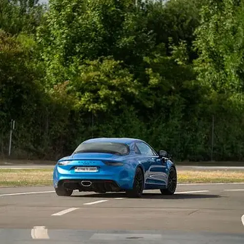 Activité : Pilotage pour Enfant en Alpine A110S près d'Evreux