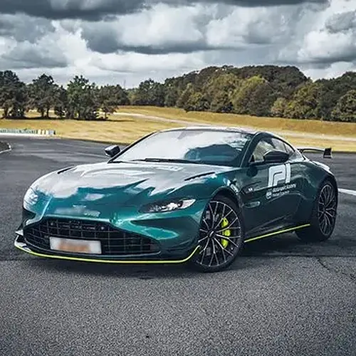 Photo : Pilotage Aston Martin F1 Edition - Circuit de Château Gaillard