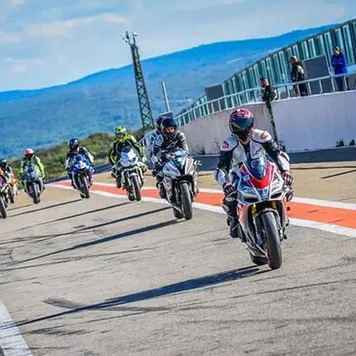 Activité : Baptême Sensations en moto Kawasaki - Circuit d'Alès
