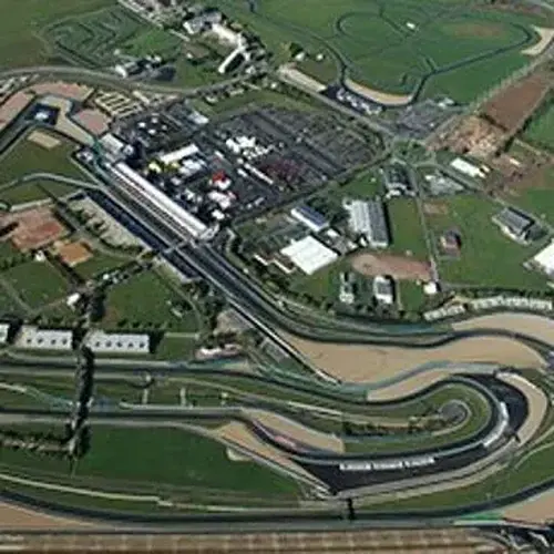Activité : Pilotage Audi R8 V10 - Circuit de Magny-Cours
