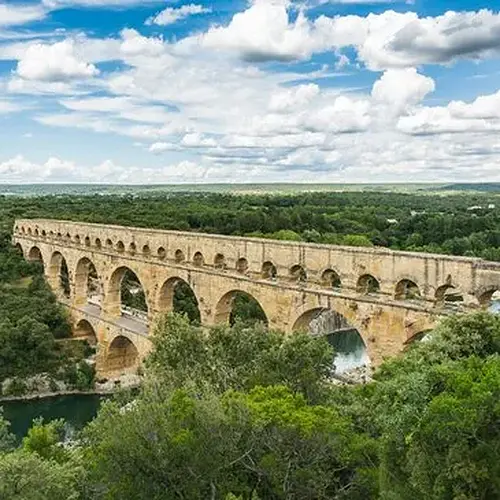 Activité : Baptême en Hélicoptère - Survol du Pont du Gard
