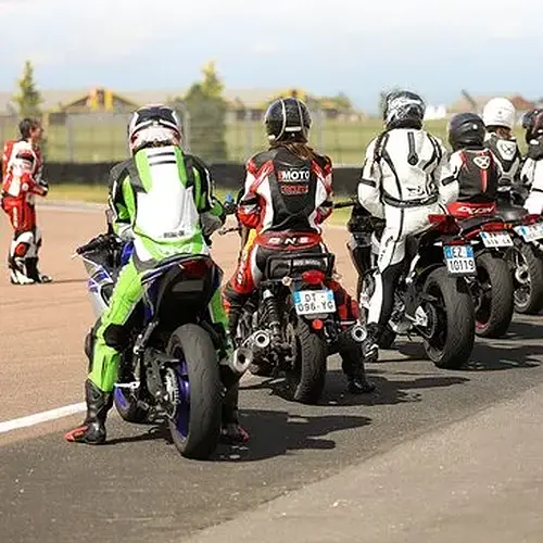 Activité : Journée de Roulage avec votre Moto - Circuit de la Ferté Gaucher