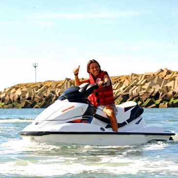 Randonnee En Jetski A Etretat En Seine Maritime Normandie