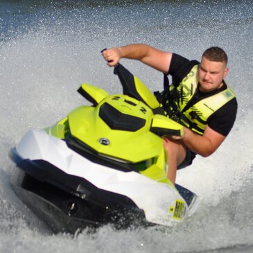 Randonnee En Jet Ski Sur La Moselle Proche De Nancy