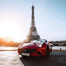 Balade en Ferrari California T à Paris